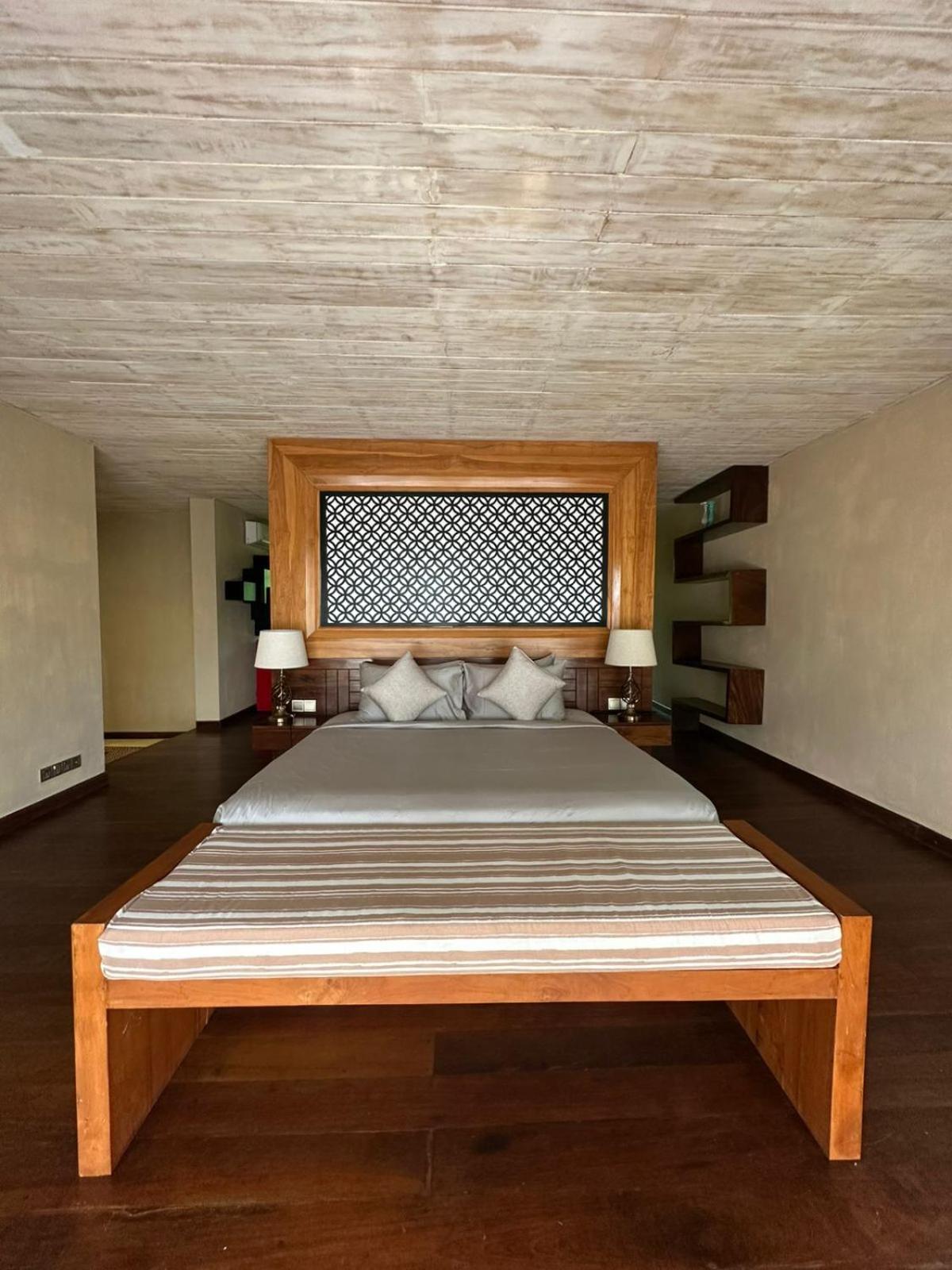 Nikara Luxury Beach House Tissamaharama Exterior photo